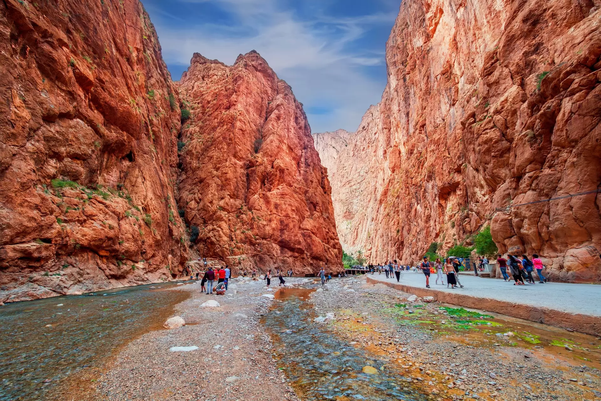 Morocco tour packages scenery, from the Atlas mountains to the Sahara desert