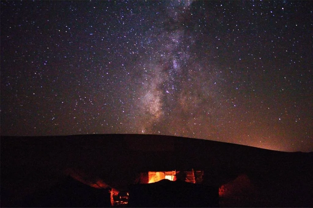 Wild desert camping in Merzouga: overnight wild camp
